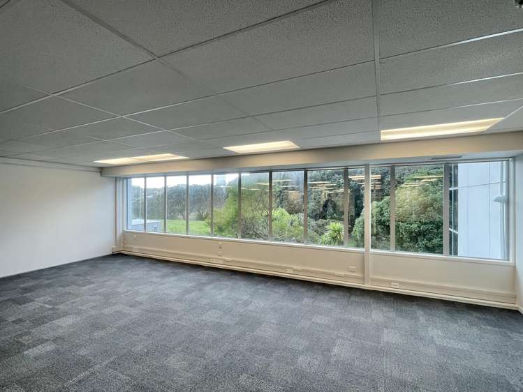 34 Barrys Point Road Takapuna_8