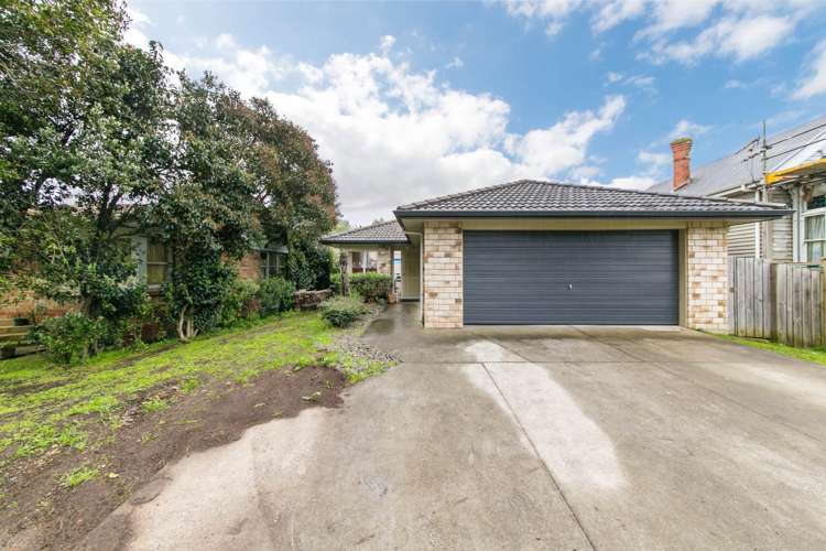 140a Coronation Road Mangere Bridge_11