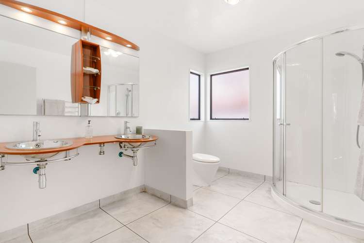 84 Wade River Road Stanmore Bay_10