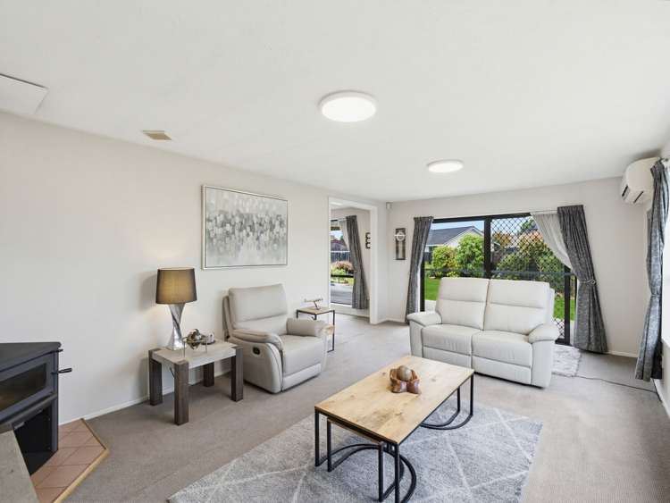9 Glenys Place_5