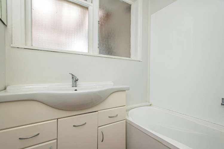 8 Bradford Place Awapuni_7