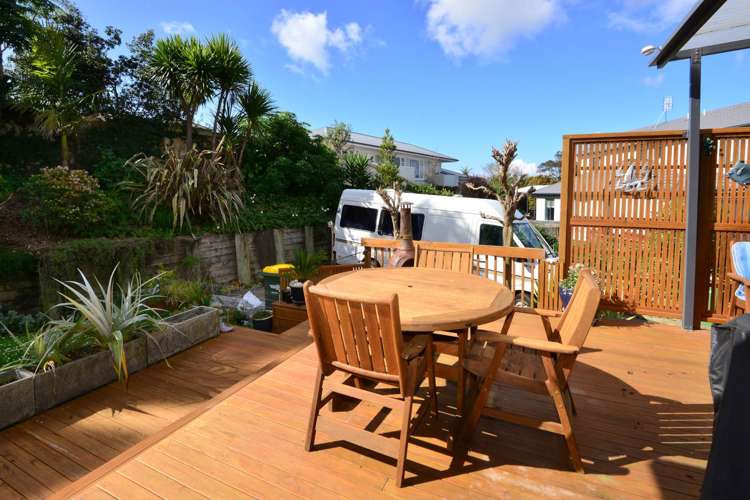 8 Carento Way Stanmore Bay_17