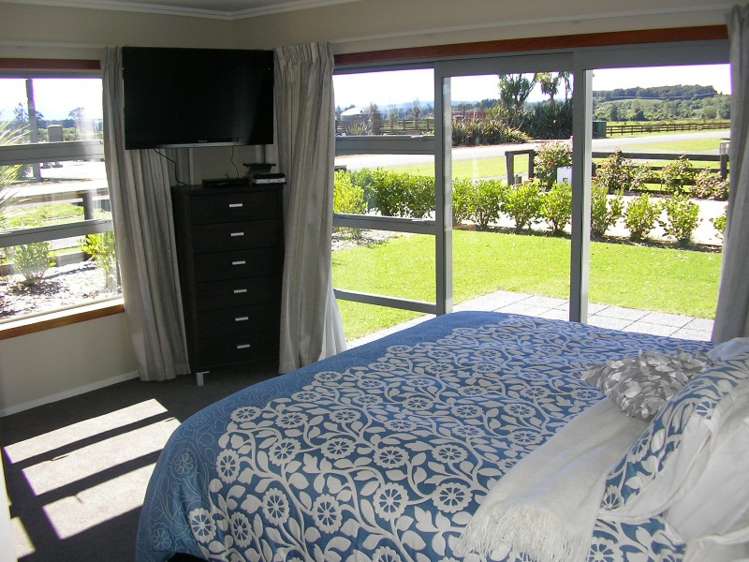 139 Cashmere Bay Road Moana_8