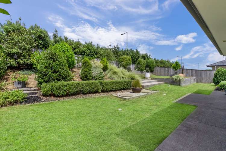 17 Lydiard Place Beachlands_33