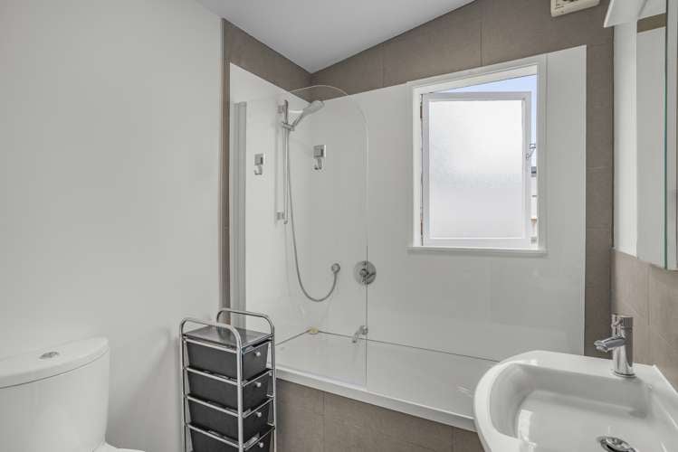 55A Wakefield Street Alicetown_13