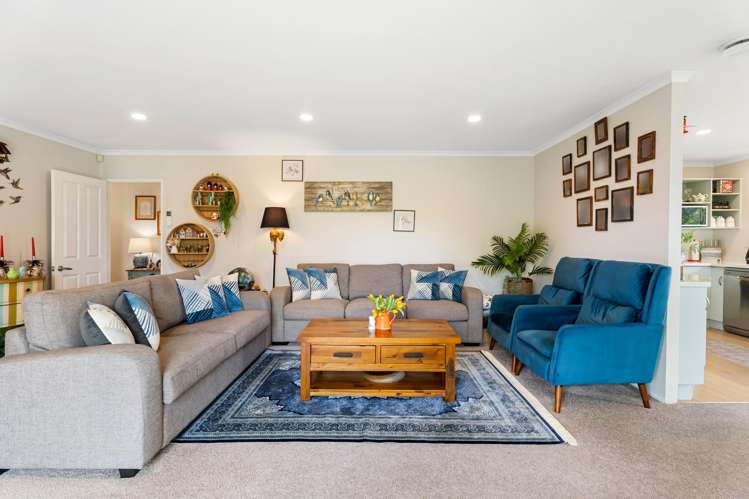 52 Wattle Farm Road Wattle Downs_1