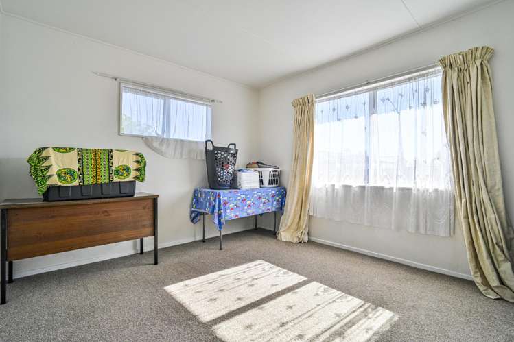 8A Arklow Place Flaxmere_6