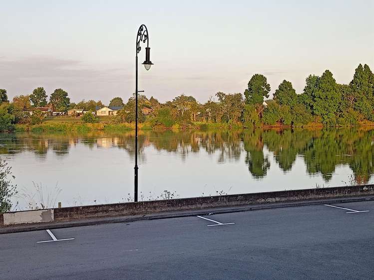1/8 Venna Fry Lane Huntly_15