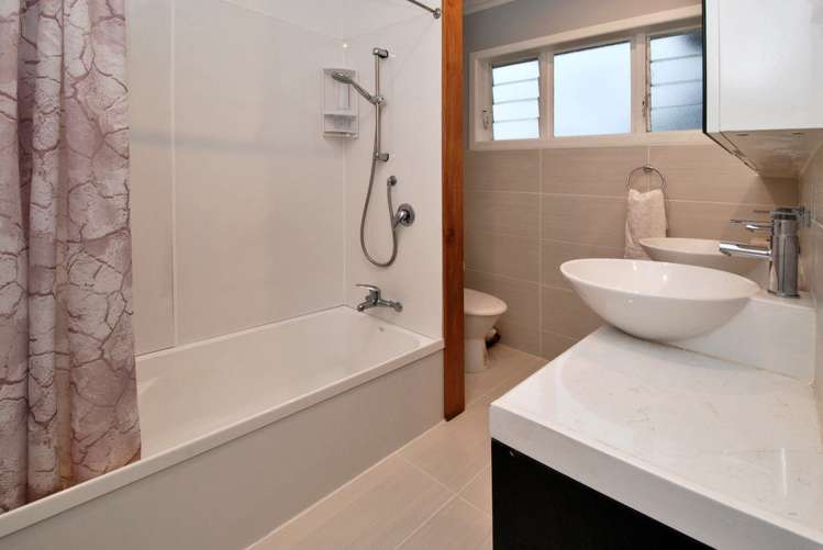 68 Amyes Road Hornby_11