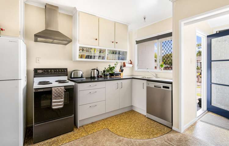 2/54 Titirangi Road New Lynn_5