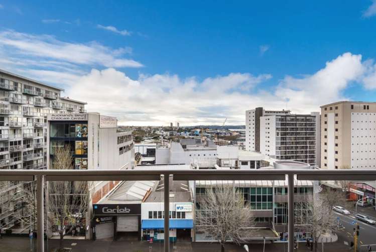 702/188 Hobson Street Auckland Central_10