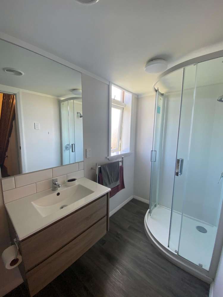 3/66 Richmond Street Petone_5
