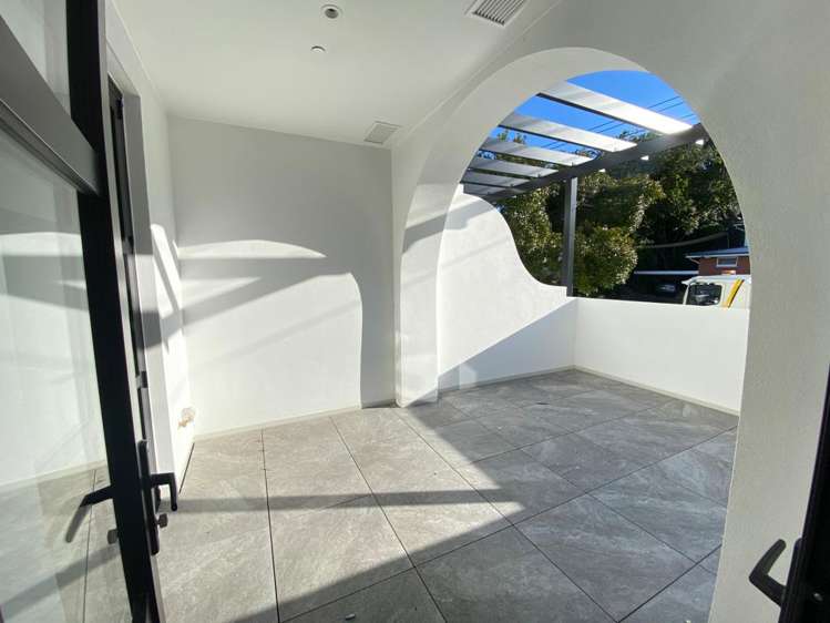 3/2 Tagalad Road Mission Bay_7