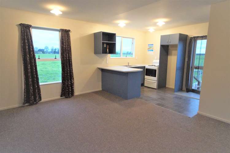 1045 The Lake Road Leeston_25