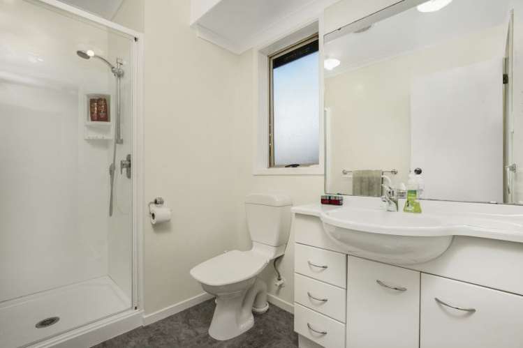 49 Sandwick Drive Manurewa_8