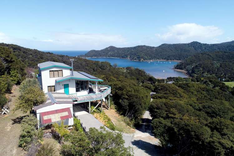 20 Harpoon Hill Great Barrier Island_6