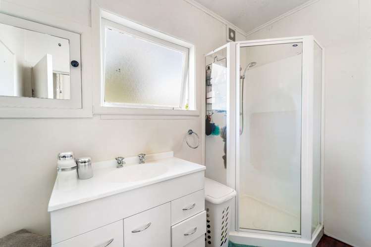 1 The Terrace Herald Island_12