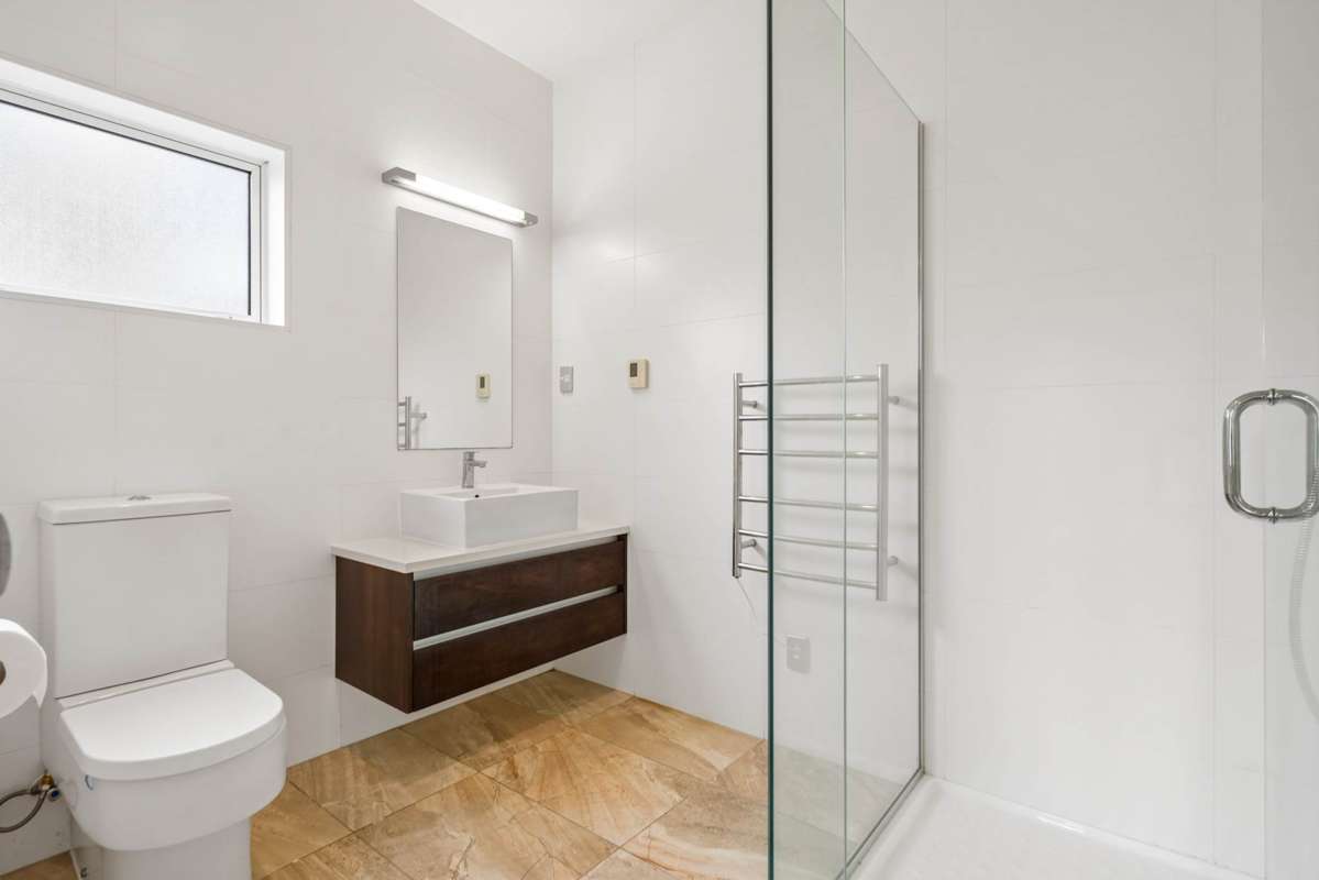 12 Mural Place_4