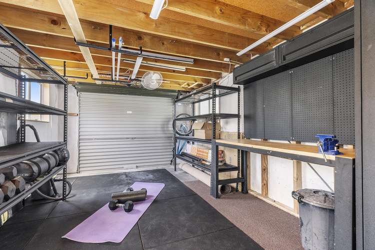 35 James Cook Drive Whitby_25