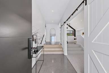21 Annie Aranui Drive_3