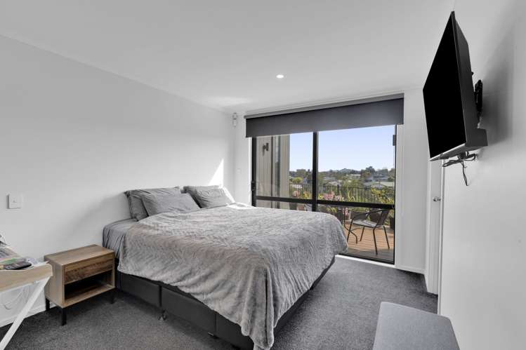 20 Te Tiireke Drive Glenview_10