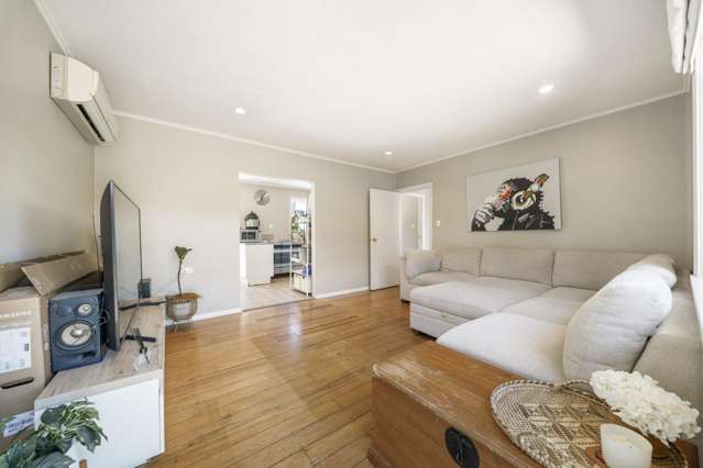 9/331 Royal Road Massey_2