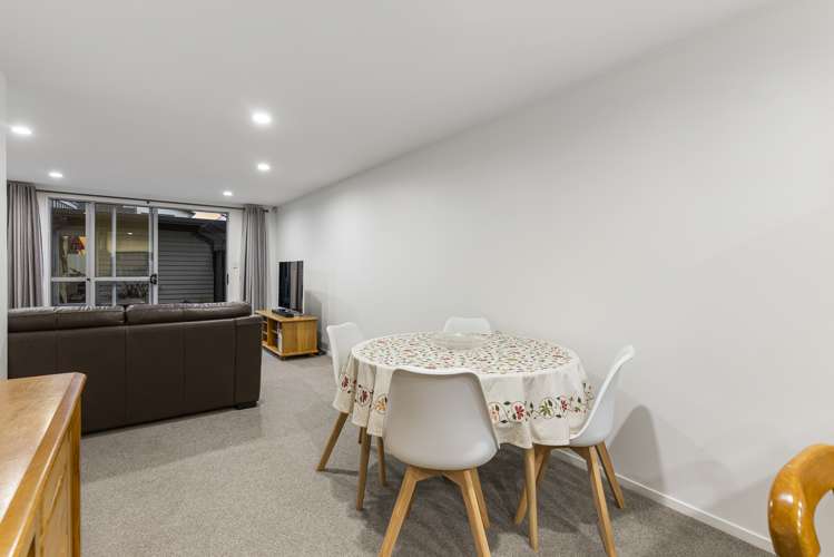 12/1 Gracechurch Drive Flat Bush_37