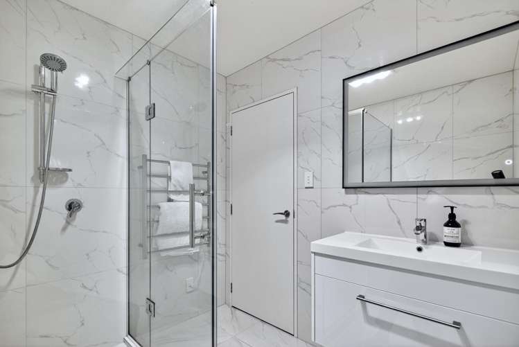 20B Oakwood Grove Eastern Beach_18