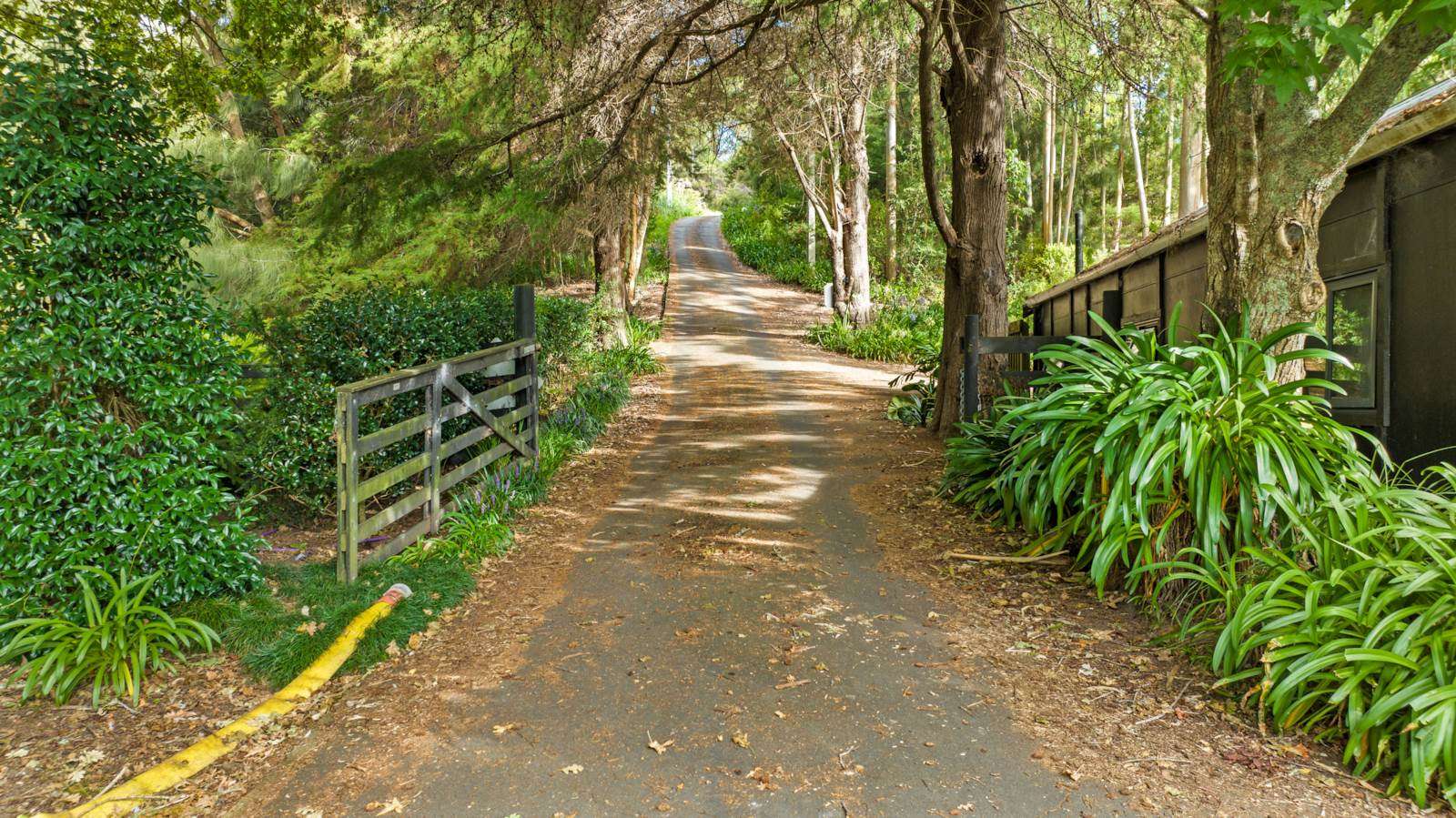 300 Paremoremo Road Paremoremo North Shore City Houses for Sale