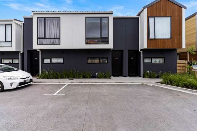 A PERFECT START IN THE HEART OF PAPATOETOE