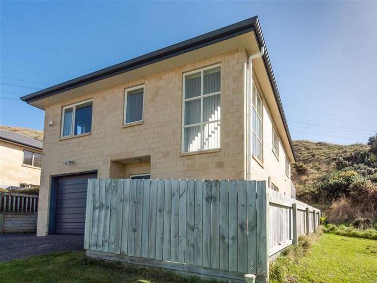 18 Erlestoke Crescent Churton Park_1