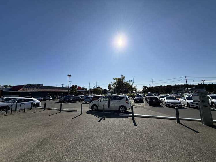 3 Akoranga Drive Northcote_4