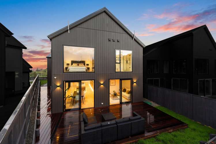 17 Humenga Place Long Bay_39