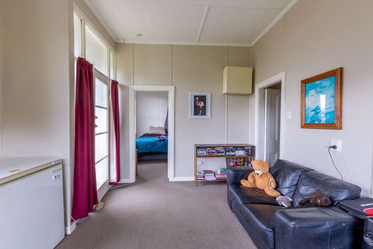 48 Totara Street Ravensbourne_6
