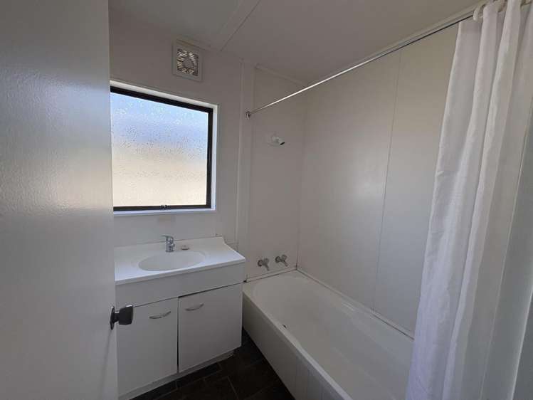 54A Lord Cobham Avenue 11597_11