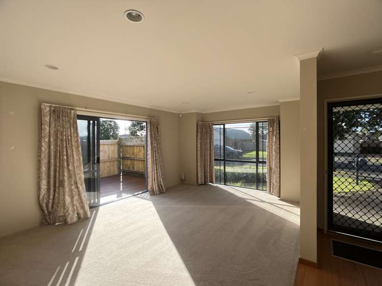 6 Croftview Road Wattle Downs_3