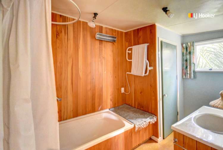 8 Dickson Street Macandrew Bay_16