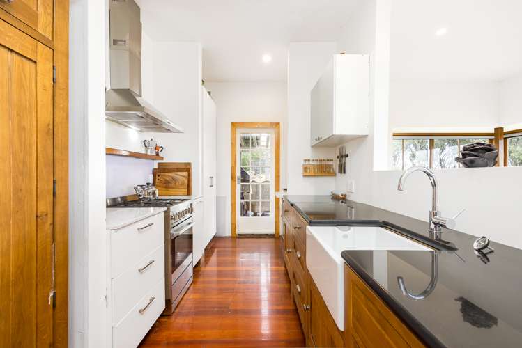 228 Petley Road Paparoa_16