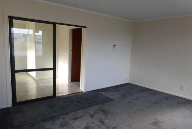 2/8 Stanmore Road Linwood_3