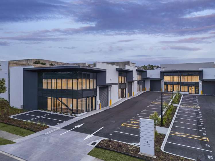 1-8/11 Triton Drive Albany_13