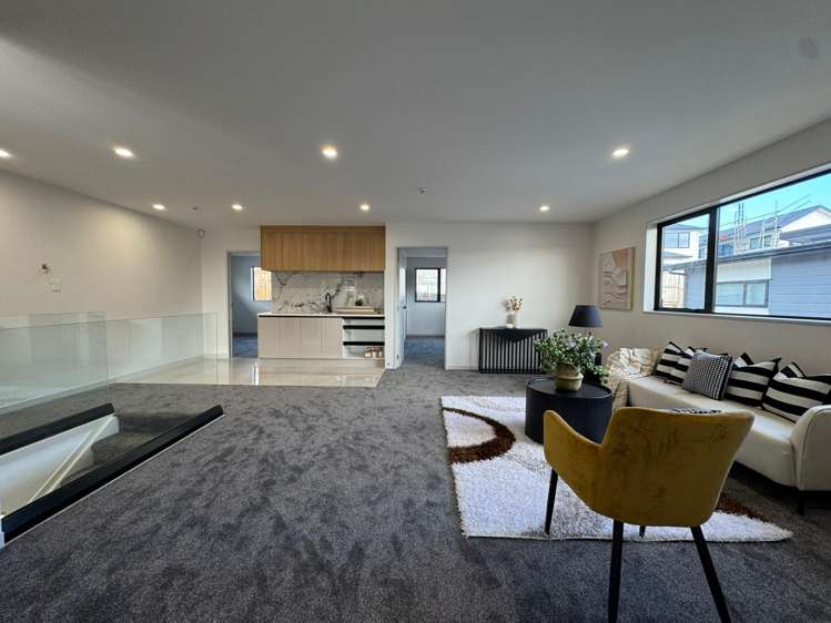 16 Grand Ridge Avenue Flat Bush_10