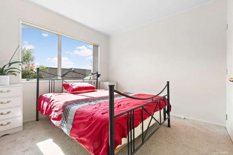 3 Plumstead Rise Glen Eden_7