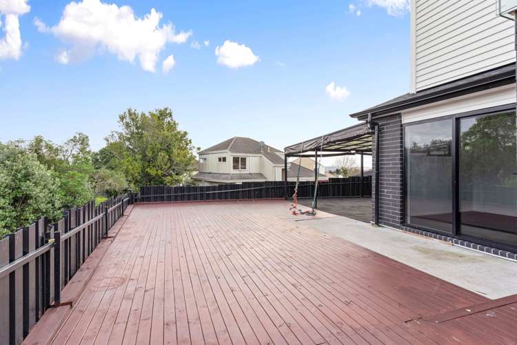 7 Juvena Place Clover Park_17