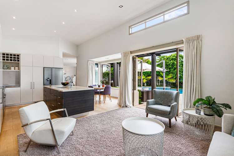 2/2 Clifton Road Takapuna_8