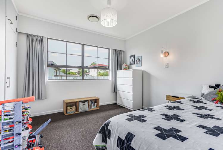 127 Amanda Avenue Dinsdale_10