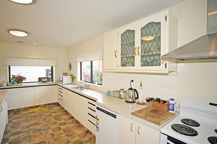 2 Millstream Drive Lincoln_5