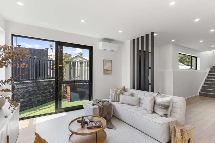 14A Altair Place Windsor Park_28