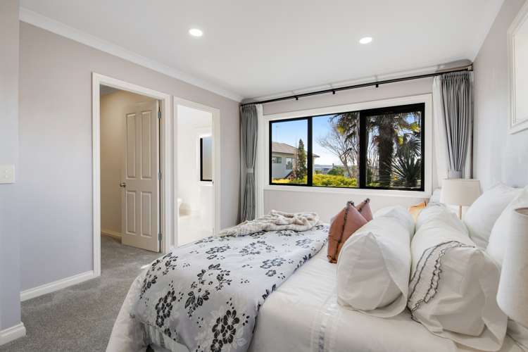 19 Black Teal Close Unsworth Heights_8