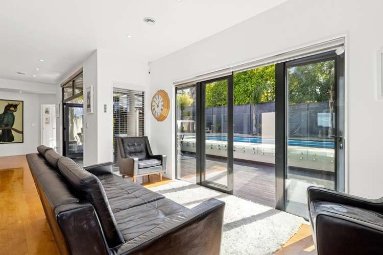 5 Caversham Drive Torbay_14