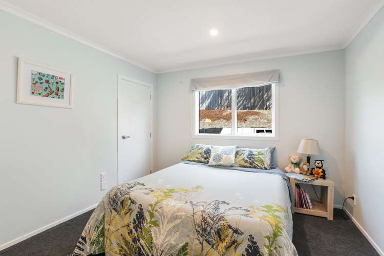 156 Field Way Waikanae Beach_17